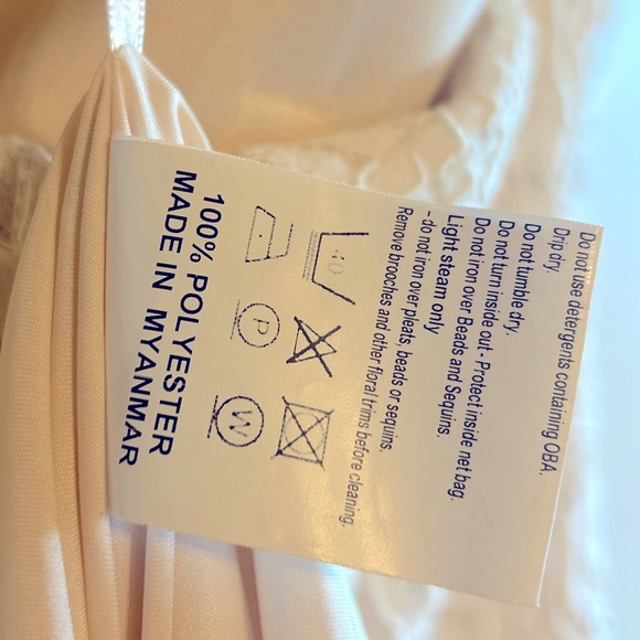 NWT Lillian West sweetheart mermaid lace size 8 wedding gown in champagne/ivory. - Picture 10 of 15